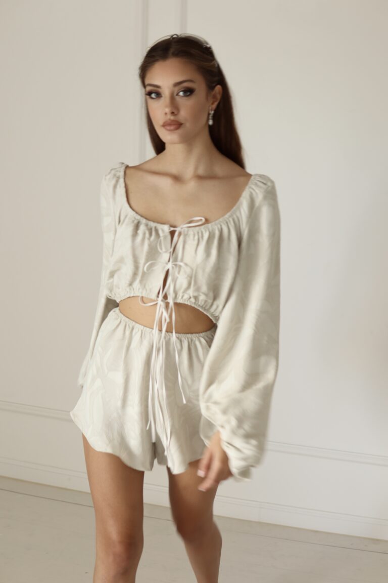 second img: Élodie Jacquard Set